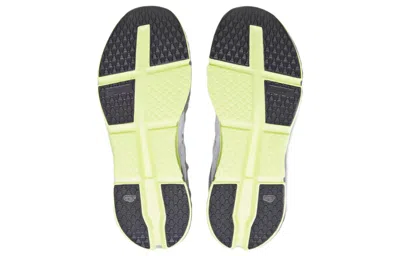 On Running Cloudgo 'frost Hay'