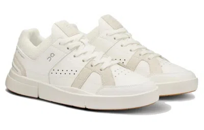 On (wmns)  Running The Roger Clubhouse 'white'