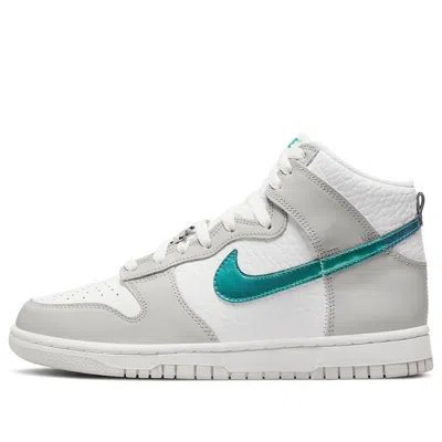 Nike Dunk High Sneakers In White