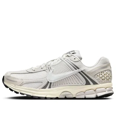 Nike Air Zoom Vomero 5 Sneakers In White And Gray