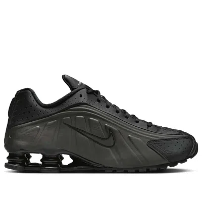 Nike Wmns Shox R4 Sneakers Black