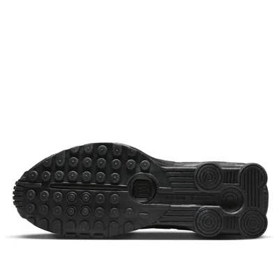 Nike Wmns Shox R4 Sneakers Black