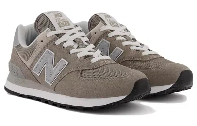New Balance Womens 574 Logo-embossed Woven Low-top Trainers Grey White G In Grau