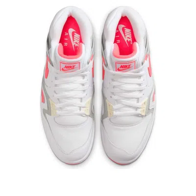 Nike Air Tech Challenge 2 In White