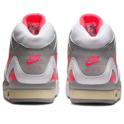 Nike Air Tech Challenge 2 In White