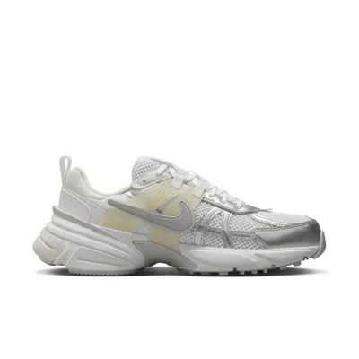 Nike V2k Run Low-top Sneakers In Silver