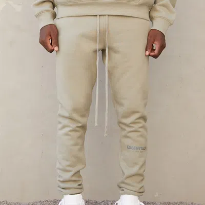 Essentials Sweatpant In Green