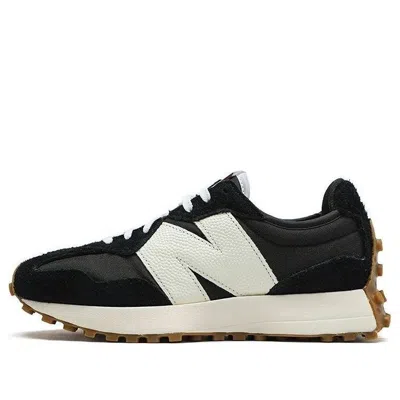 New Balance Black Low Top Sneakers With Logo Detail On The Side In Suede Unisex