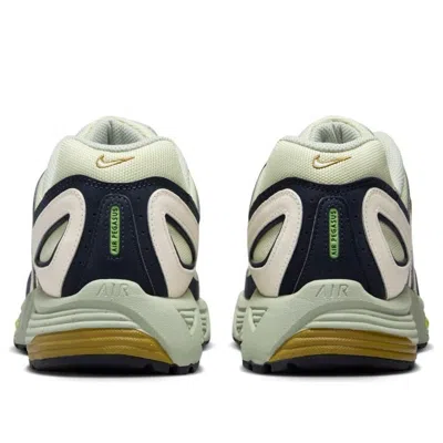 Nike Air Pegasus 2k5 Sneaker In Green