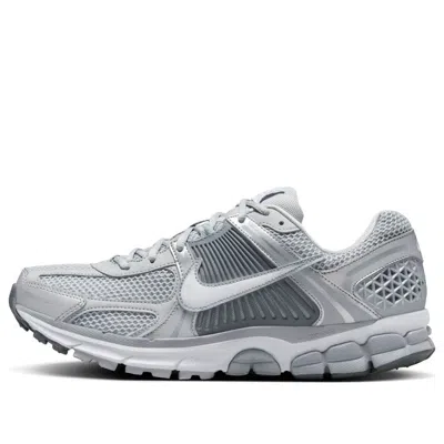Nike Zoom Vomero 5 Suede Sneakers In Light Gray And White In Grey