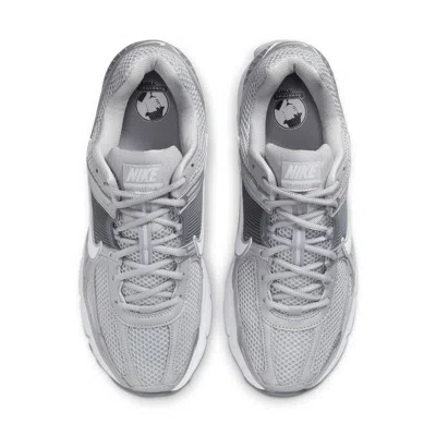 Nike Zoom Vomero 5 Suede Sneakers In Light Gray And White In Grey