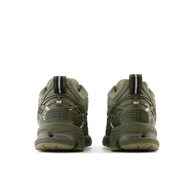 New Balance Men's 1906r