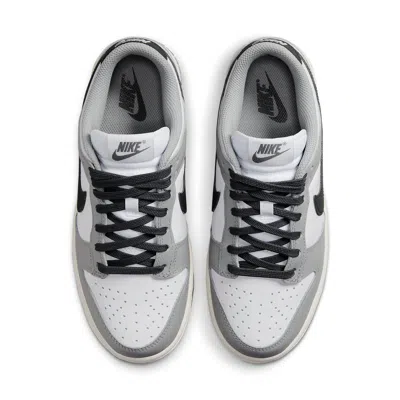 Nike Dunk Low Light Smoke In Gray