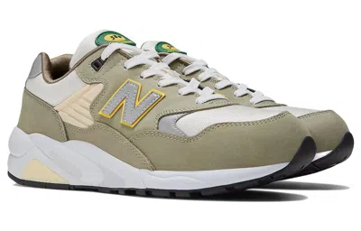 New Balance 580 Trainers