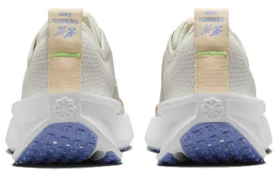 Nike (wmns)  Interact Run 'light Bone Sail' In Neutral