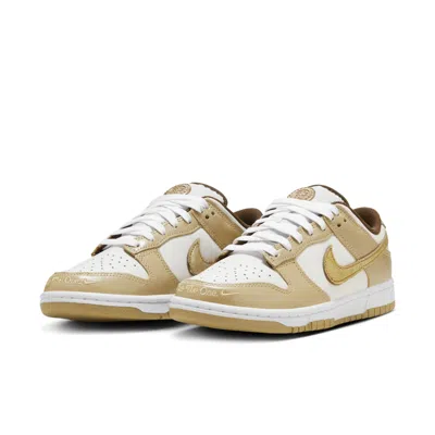 Nike (wmns)  Dunk Low Lx 'be The One' In Neutral