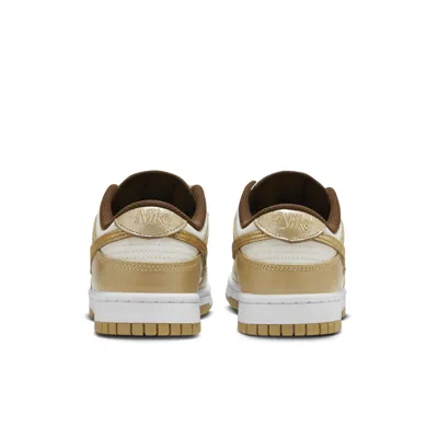 Nike (wmns)  Dunk Low Lx 'be The One' In Neutral