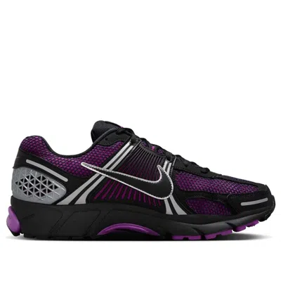 Nike Zoom Vomero 5 Sneakers In Purple