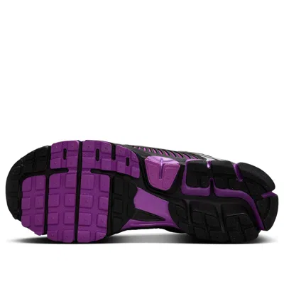 Nike Zoom Vomero 5 Sneakers In Purple