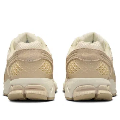 Nike Zoom Vomero 5 Sneakers In Brown