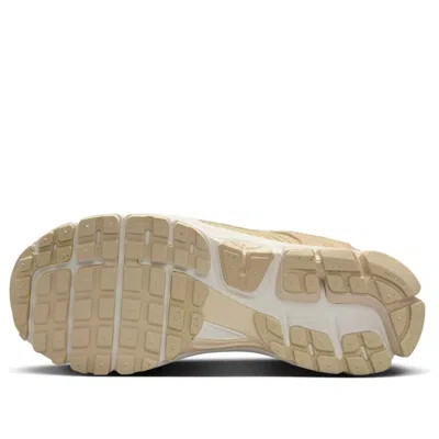 Nike Zoom Vomero 5 Sneakers In Brown