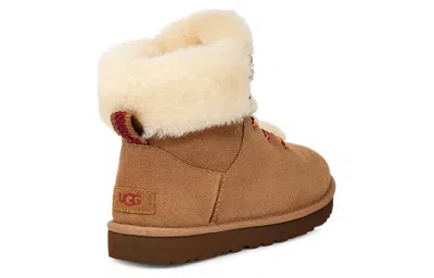 Ugg Logo Snow Boots In Brown