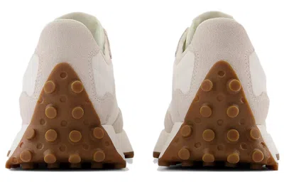 New Balance Women's 327