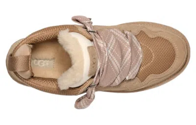 Ugg Low. In Nude