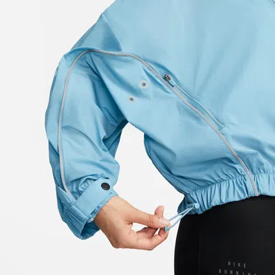 Nike (wmns)  Windbreaker Run Division Jacket Asia Sizing 'blue'