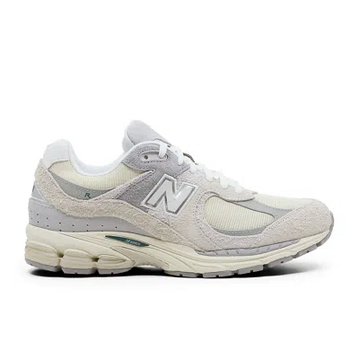New Balance 2002r