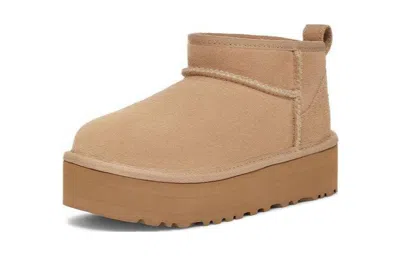 Ugg Woman "classic Ultra Mini Platform" In Brown