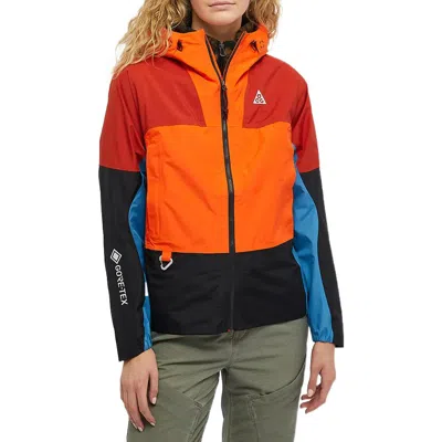 Nike (wmns)  Storm-fit Adv Acg Chain Of Craters Jacket 'orange' In Multi