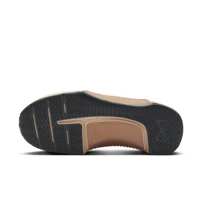 Nike (wmns)  Metcon 9 'white Metallic Gold Grain' In Gray