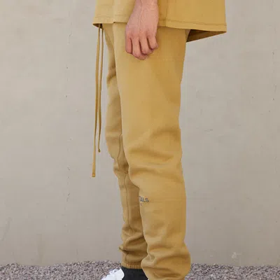 Essentials Sweatpant In Brown