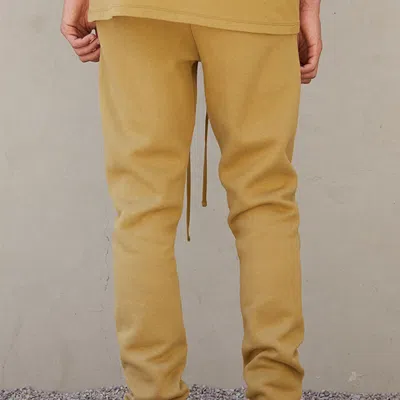 Essentials Sweatpant In Brown