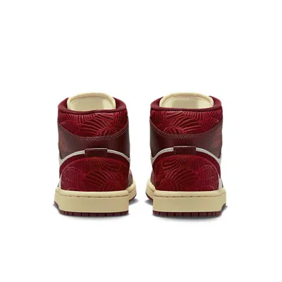 Air Jordan (wmns)  1 Mid Se 'red Cream'