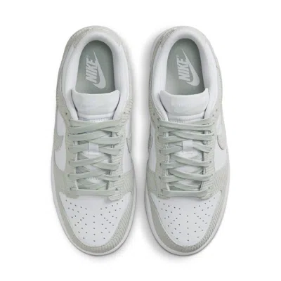 Nike Dunk Low Basketball Sneaker