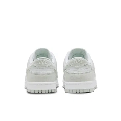 Nike Dunk Low Basketball Sneaker