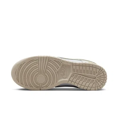 Nike (wmns)  Dunk Low Se Just Do It 'white Phantom' In Neutral