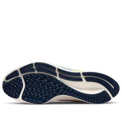 Nike (wmns)  Air Zoom Pegasus 38 'white Boarder Blue' In Multi