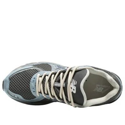 New Balance 860 Sneakers