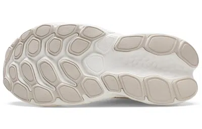 New Balance (wmns)  Fresh Foam X More V4 'white Gold Metallic'