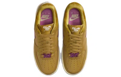 Nike Air Force Sneaker In Brown