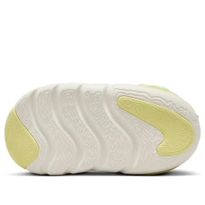 Nike (td)  Dynamo Go Flyease Shoes 'deep Jungle Luminous Green' In Multi