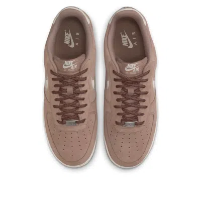 Nike Air Force 1 07 Lv8 Sneakers In Brown