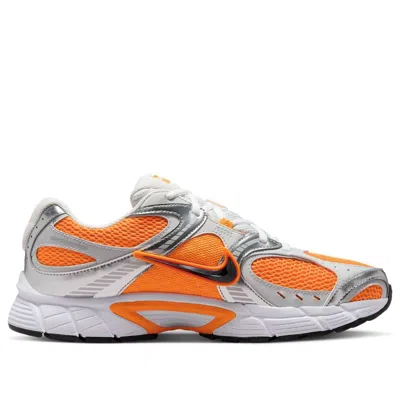 Nike V5 Rnr Sneakers In Multi