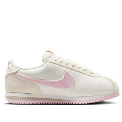 Nike Cortez Sneaker In White
