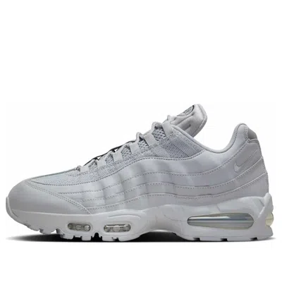 Nike Air Max 95 Sneaker In Gray