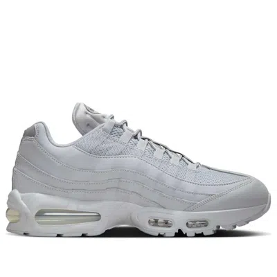 Nike Air Max 95 Sneaker In Gray