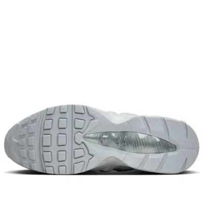 Nike Air Max 95 Sneaker In Gray